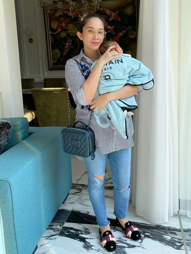 6 Artis yang Pernah Jadi Pendonor ASI, Terbaru Ussy Sulistiawaty
