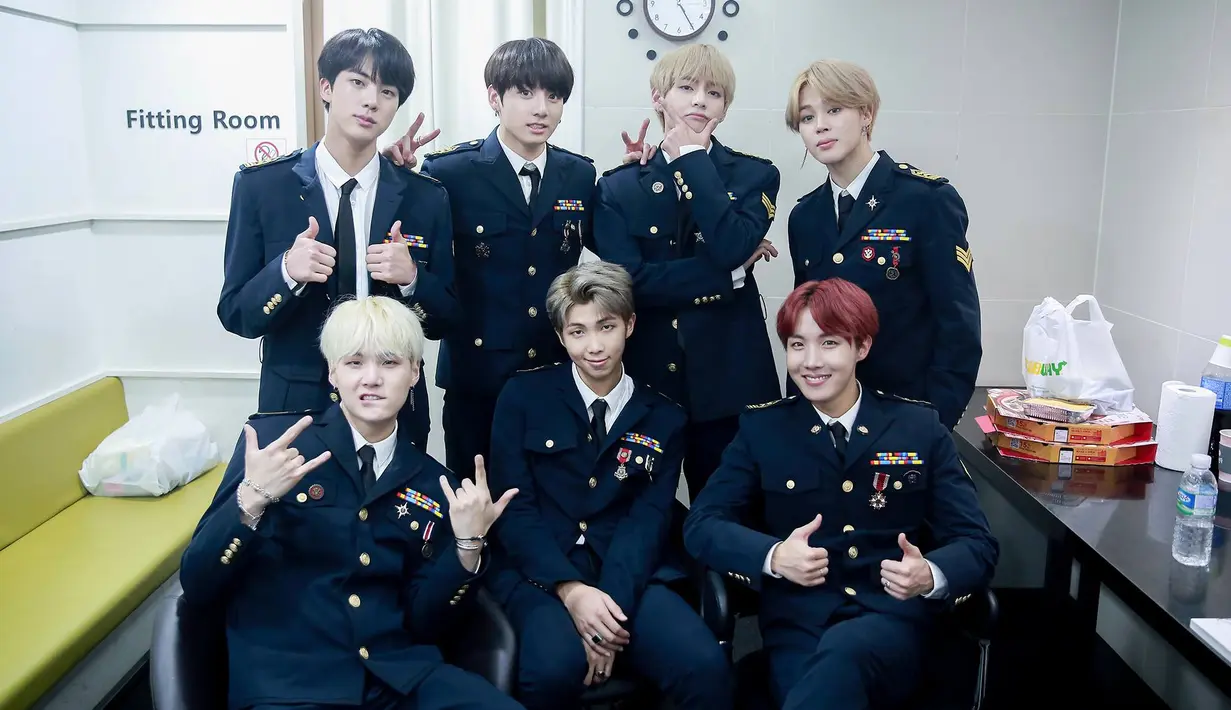 Akan tetapi BTS memutuskan untuk memilih tak datang dan langsung ke hotel. Dalam acara 8 o'Clock News, BTS pun menjelaskan mengapa mereka tak datang di after party Billboard Music Awards 2018. (Foto: Soompi.com)