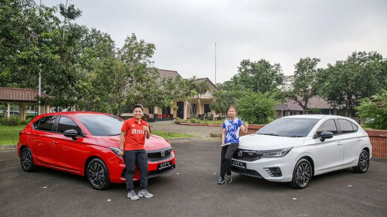 Greysia Polii dan Apriyani Rahayu Dapat Bonus Honda City Hatchback RS (Ist)