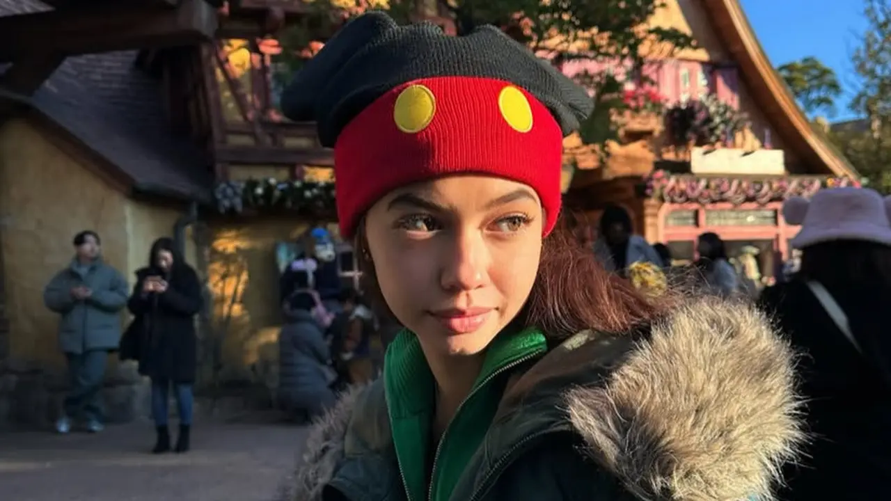 OOTD Yuki Kato Pulang Kampung ke Negara sang Ayah di Jepang