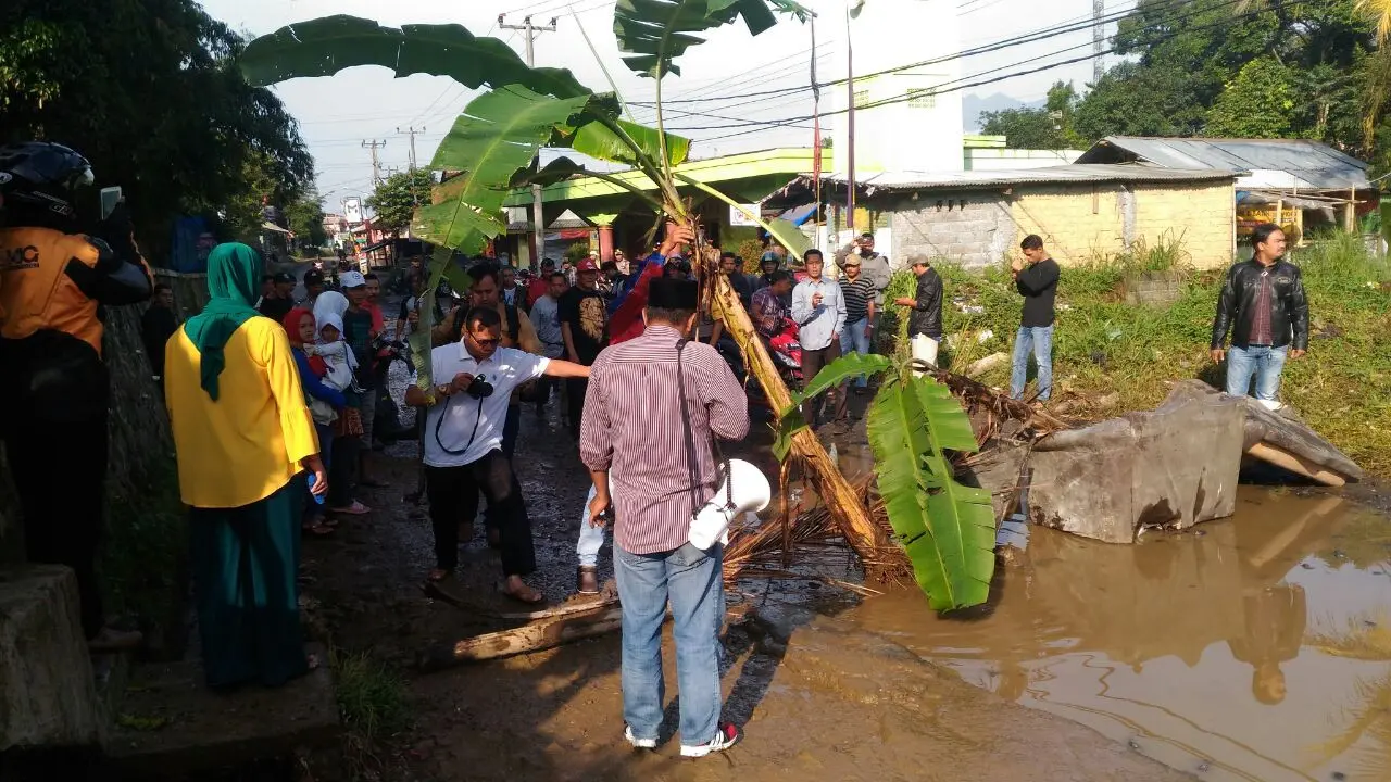Jalan Rusak Bogor