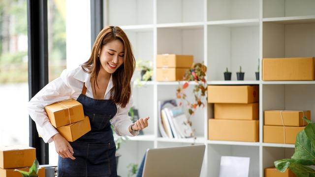 Bisnis Bisa #NaikKeLaz