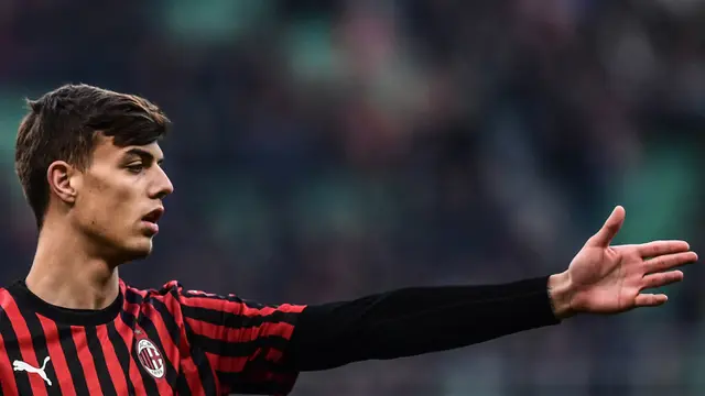 FOTO: 9 Pemain Muda yang Memiliki Ayah Pesepak Bola Top Dunia