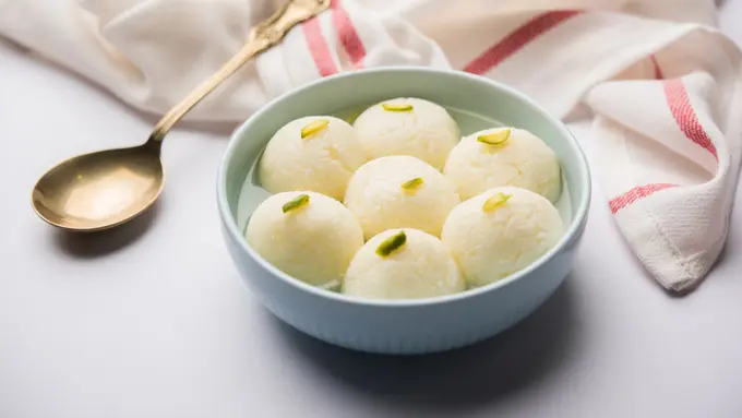 camilan manis india rasgulla
