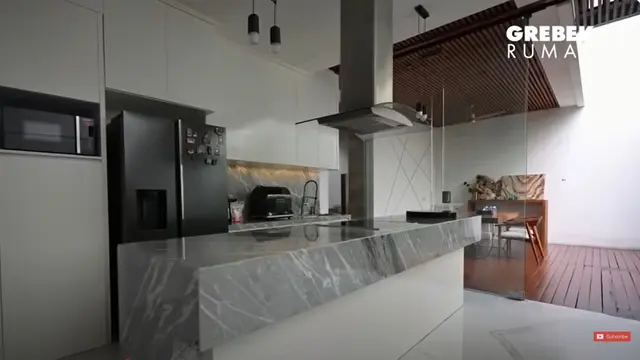 Potret Dapur Raditya Dika yang Disebut Berhantu