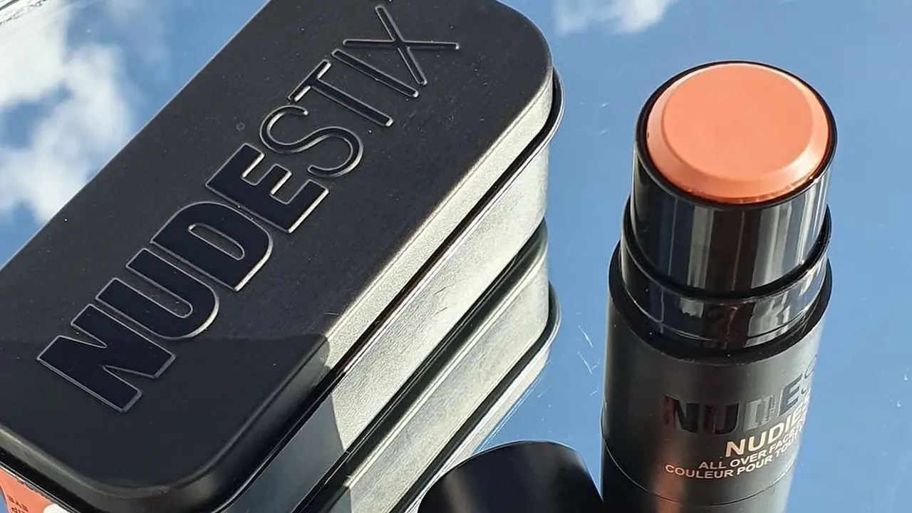 Nudestix