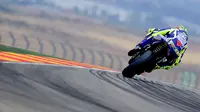 Pembalap Movistar Yamaha, Valentino Rossi. (JOSE JORDAN / AFP)
