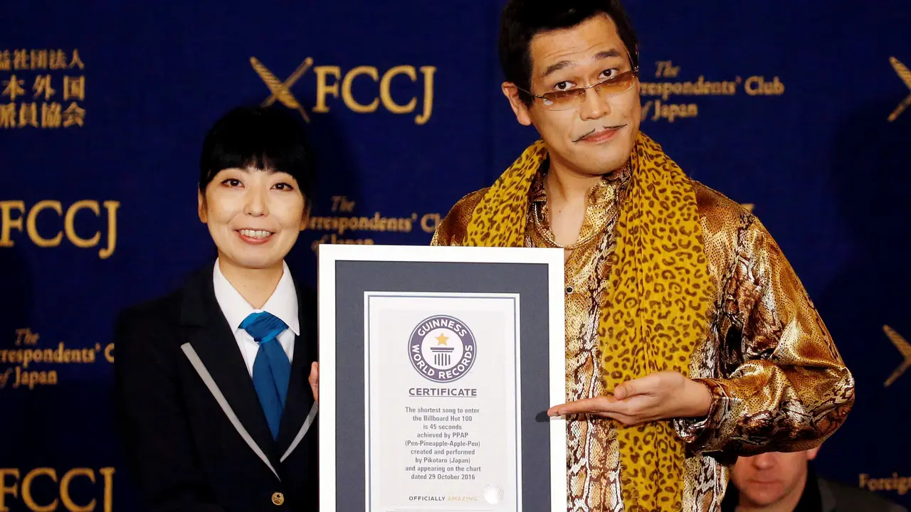 20161028-Pikotoro-PPAP-Reuters1