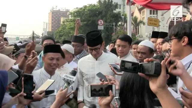 Sandiaga Uno mengomentari hasil survei LSI yang menyatakan elektabilitasnya bersama Prabowo kalah dibanding lawan politiknya.