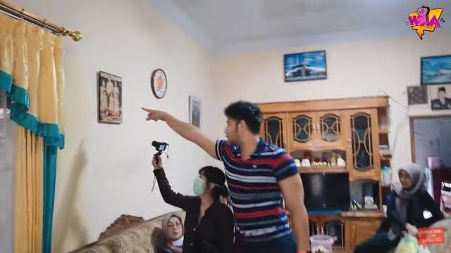 7 Potret Rumah Ammar Zoni di Kampung Halaman, Sederhana dan Nyaman