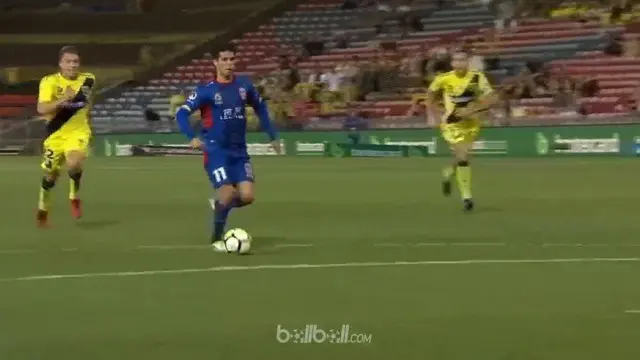 Berita video highlights Liga Australia (A-League) 2017-2018, Newcastle Jets vs Central Coast Mariners, 2-0. This video presented by BallBall.