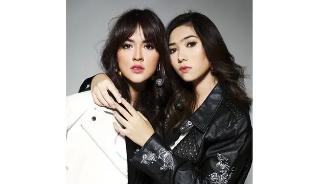 7 Gaya Penampilan Raisa dengan Poni Pendeknya, Bak ABG