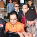 Pakai Rompi Oranye, Eks Sekjen MPR Resmi Ditahan KPK