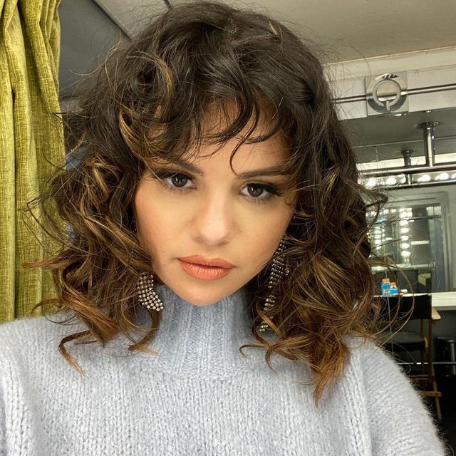 Selena Gomez Pamer Gaya Rambut Baru Keren Atau Tidak Lifestyle Liputan6 Com