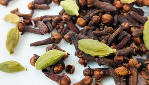 Ilustrasi cengkeh. (dok. Unsplash/Jaspreet Kalsi)