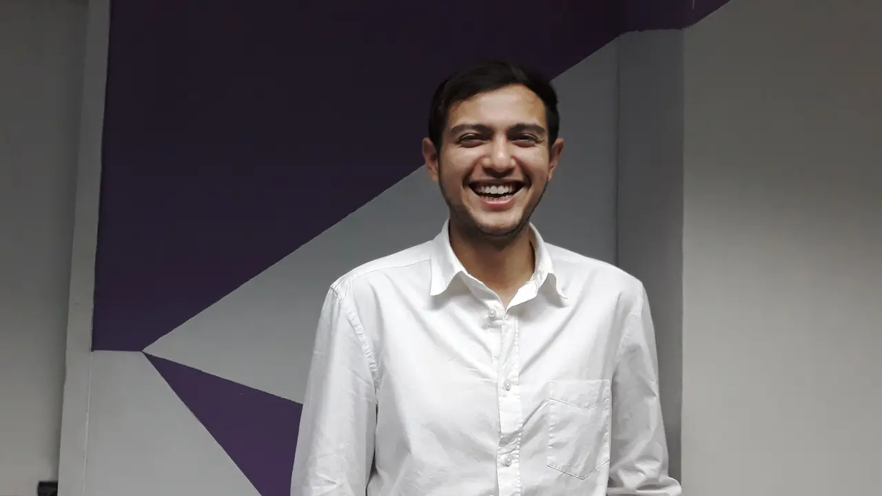 Rifky Balweel mempersiapkan pernikahan tanpa menggunakan Wedding Organizer, bahkan bantuan keluarga sekalipun. Mengapa?