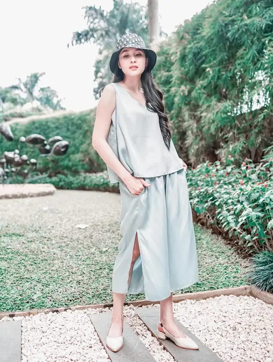 (Instagram/sandradewi88)