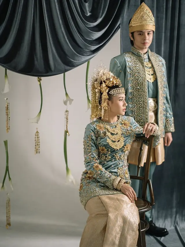 Kembali Pamer Momen Romantis,  Potret Prewedding Angga Yunanda & Shenina Cinnamon dalam Balutan Adat Palembang yang Magis