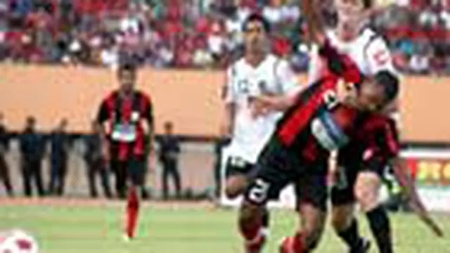 Bungkam Deltras, Persipura Kokoh di Puncak