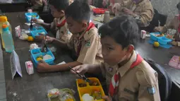 Uji coba atau simulasi makan siang gratis bergizi dan ramah lingkungan rencananya akan dilakukan selama satu minggu. (merdeka.com/Imam Buhori)