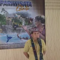 Kepala Dinas Pariwisata dan Ekonomi Kreatif Provinsi NTT, Dr. Sony Zeth Libing saat melakukan konverensi pers.