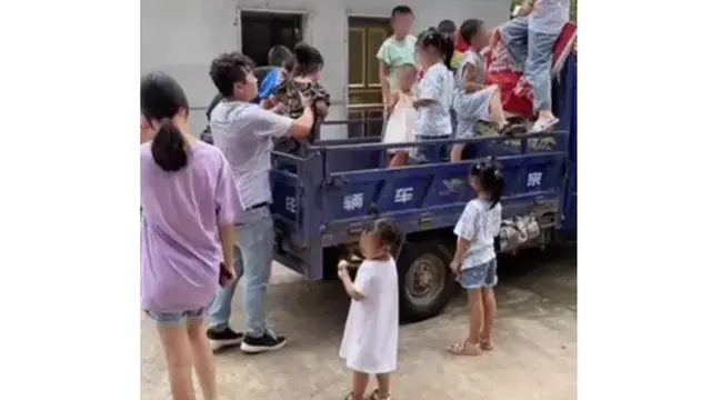 Pria Ini Habiskan Rp 130 Juta untuk Merawat 16 Keponakan, Kisahnya Viral