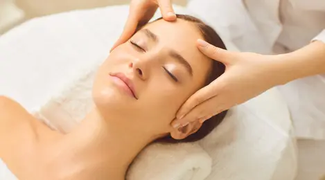 3 Manfaat Face Massage Untuk Kulit Wajah-Mu