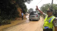 Jalur Alternatif Sentul-Gadog Berpotensi Longsor Lagi