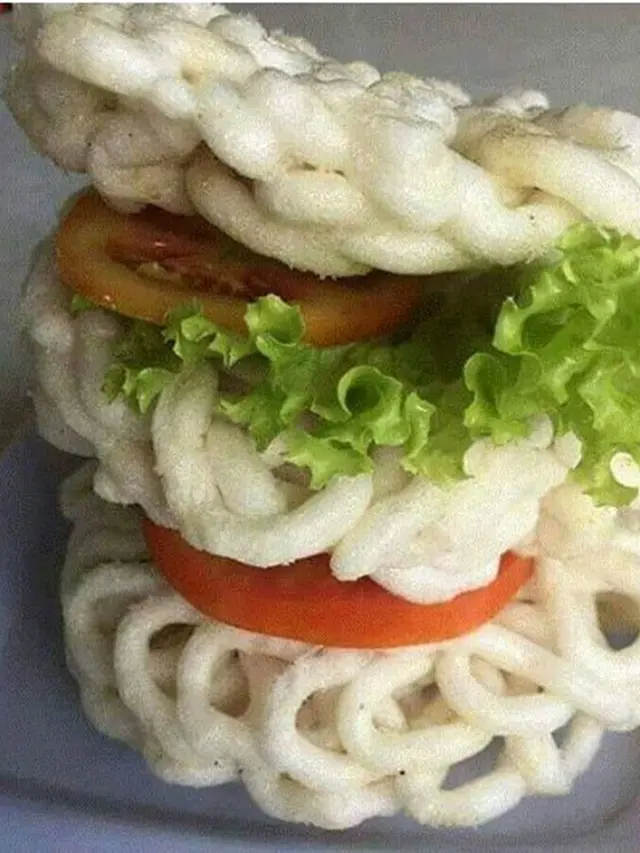 6 Potret Makanan Cepat Saji Low Budget Ini Bikin Ngakak