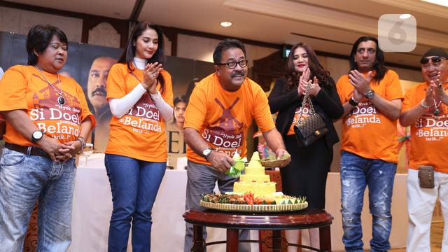 Bikin Terharu Begini 4 Hal Perbedaan Si Doel The Movie Dengan Versi Sinetron Showbiz Liputan6 Com