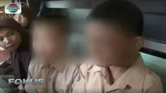 Kejadian ini berawal saat seorang siswa berteriak ada orang gila dari dalam kelas. Tak terima mendengar perkataan siswa itu pelaku mengamuk 