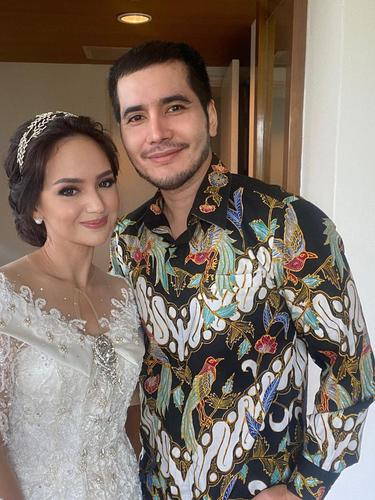 Resmi Menikah Ini Perjalanan Cinta Angelica Simperler Dan Rico Hidros Daeng News Entertainment Fimela Com