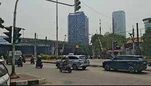 Sempat Dipenuhi Massa, Begini Kondisi Terkini Jalan Pejompongan