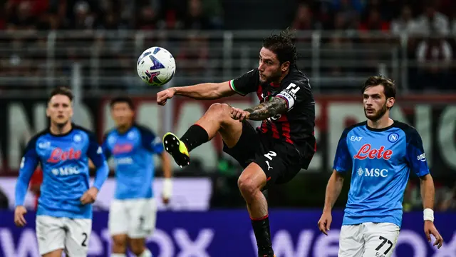 Permalukan AC Milan di San Siro, Napoli Naik ke Puncak Klasemen Liga Italia