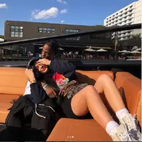 Ini kado mewah nan romantis yang diberikan Travis Scott untuk Kylie Jenner. (Instagram/travisscott)