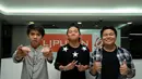 Tiga personil CJR berkesempatan mengunjungi markas Liputan6.com di Jakarta, Senin (22/12/2014). (Liputan6.com/Helmi Fithriansyah)