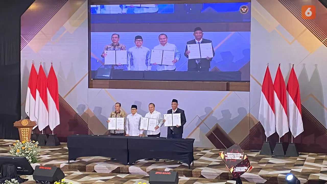 Cak Imin tegaskan perguruan tinggi berperan besar perkuat ekosistem jaminan sosial. Ia dorong inovasi, perluasan BPJS, dan apresiasi langkah Universitas Airlangga daftar mahasiswa sebagai peserta BPJS Kesehatan. (Foto: Dewinta Wulandari/Liputan6.com)