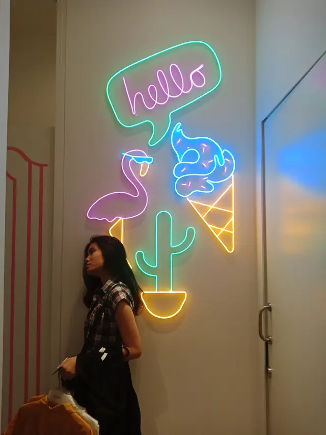 Belanja Outfit Lebih Menyenangkan dengan Spot Instagramable