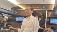 Presiden Joko Widodo atau Jokowi saat uji coba Kereta Cepat Jakarta Bandung (KCJB), Rabu (13/9/2023). (Liputan6.com/Lizsa Egeham)