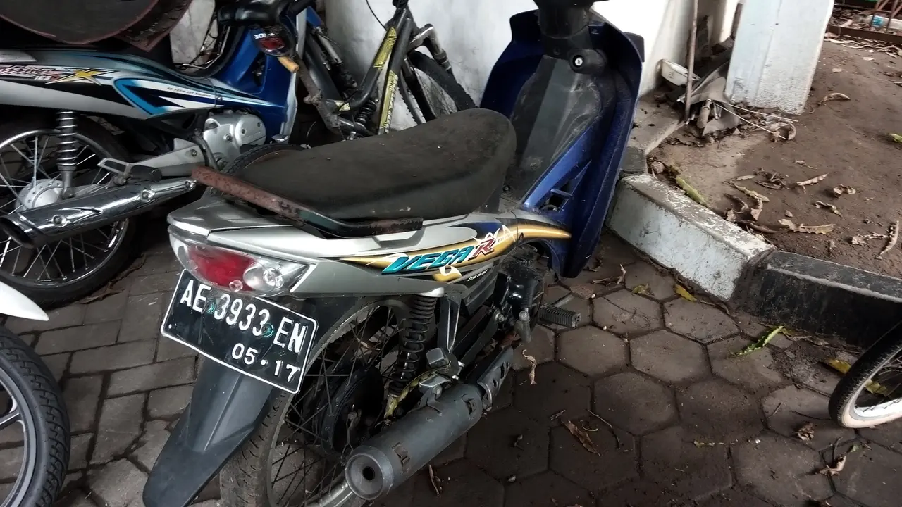 Motor telantar