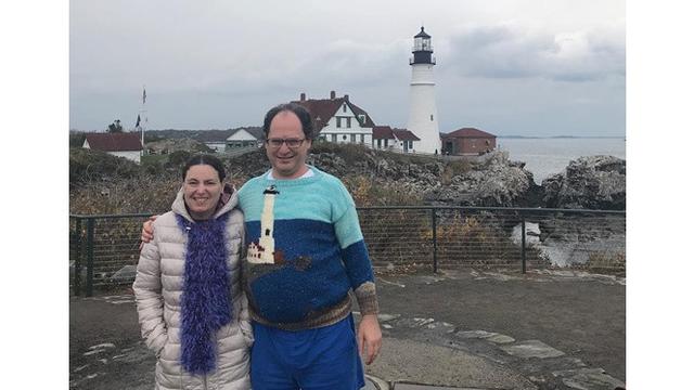 Bikin Takjub, Pria Ini Buat Sweater Persis Seperti Tempat yang Dikunjunginya