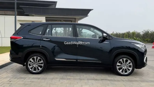 Toyota Innova full ethanol meluncur 29 Agustus 2023 (Gaadiwaadi)