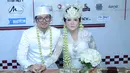 Saat ini Poppy Sovia sedang berbahagia, lantaran ia resmi meikah dengan Ahmad Gussaoki pada Sabtu (24/3/2018) di Sport Centre, Alam Sutera, Tangerang. Acara tersebut pun berjalan dengan lancar. (Bayu Herdianto/KapanLagi.com)