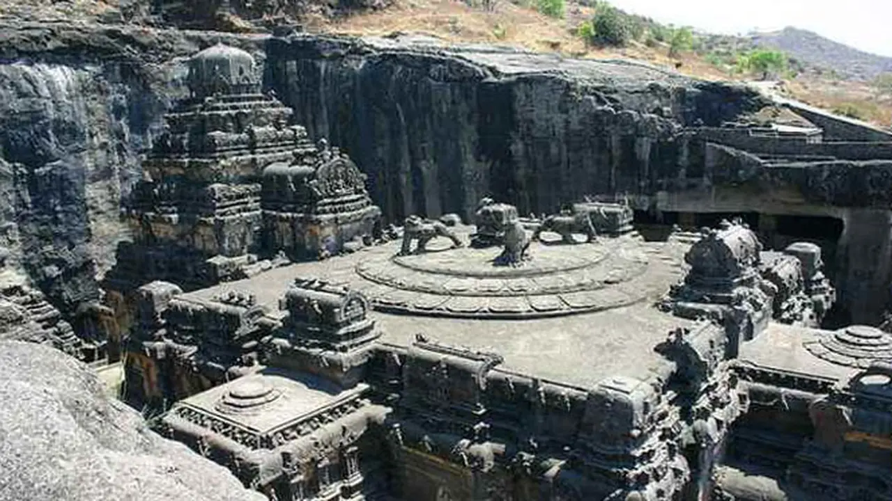 Ajaib, Candi Berusia 1200 Tahun Ini Diukir dari Batu Tunggal