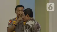 Kapolri Jenderal Pol Idham Azis saat menghadiri rapat terbatas di Istana Kepresidenan Bogor, Jakarta, Selasa (4/2/2020).Ratas tersebut membahas kesiapan menghadapi dampak virus Corona. (Liputan6.com/Faizal Fanani)