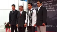 Menpora dan Achmad Sutjipto bersama para wakil di Satlak Prima (Girman Soemantri/Liputan6.com)