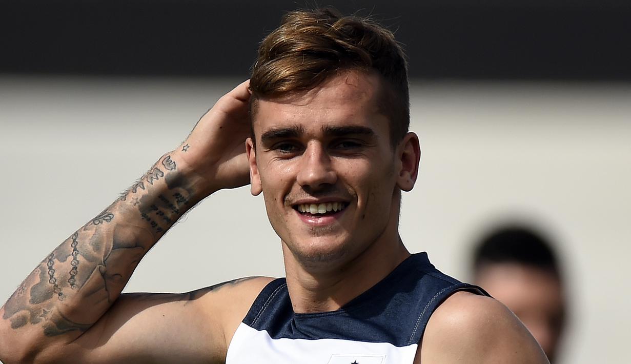 Antoine Griezmann pada tahun 2014 saat mengikuti sesi latihan bersama tim Prancis pada ajang Piala Dunia FIFA 2014 di Stadion Santa Cruz, Ribeirao Preto, Brasil. (Photo by Franck Fife / AFP)