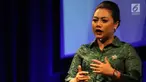 Sejak masa kanak-kanak ia yang sering dipanggil dengan "bu Eka" ini telah berjuang untuk meraih mimpi-mimpinya