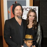 Mengingat Jolie yang gemar berkeliling dunia dengan melakukan berbagai hal, namun Pitt menginginkan jika anak-anaknya tumbuh di satu rumah yang sama, tak perlu berkeliling dunia seperti perantau. (AFP/Bintang.com)