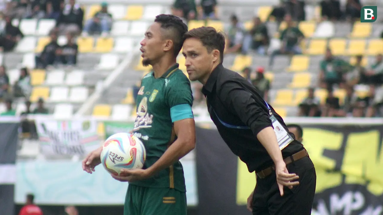 Pelatih Persebaya Surabaya, Paul Munster.